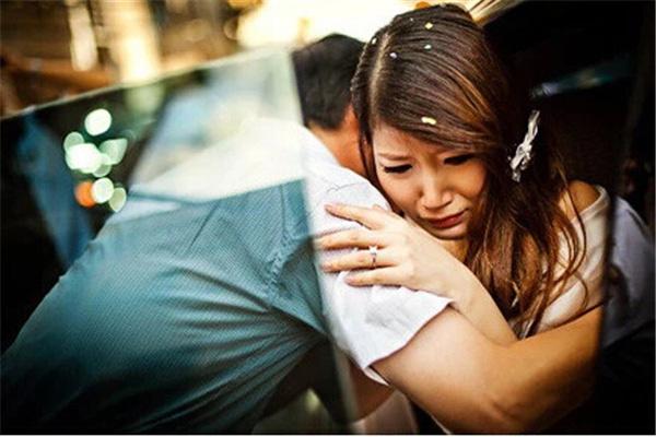 Gái lấy chồng xa kể thương ba nằm viện nhưng lại bị dập tơi tả vì một chi tiết-1