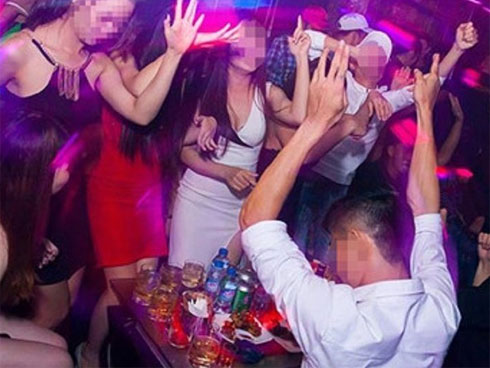 Được mai mối với chàng trai kiếm cả trăm triệu mỗi tháng, vậy mà vừa thấy anh ta, tôi thở dài biết mình dẫm phải vũng bùn-2