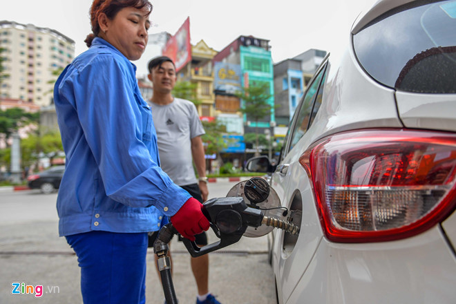 Giá xăng liên tiếp tăng mạnh, 45 ngày lên thêm hơn 3.500 đồng-1