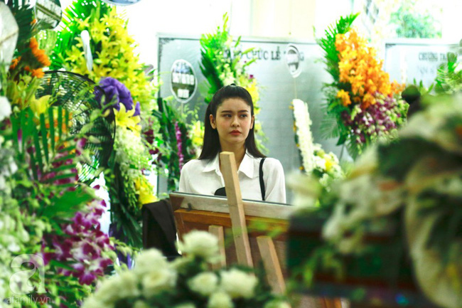 Lội mưa gió, NSƯT Thành Lộc, Minh Hằng và nhiều nghệ sĩ khác vẫn đến lễ viếng cố nghệ sĩ Lê Bình-4