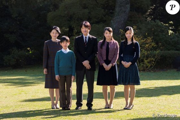 Hoàng tử bé Hisahito: Người thừa kế cuối cùng của Hoàng gia Nhật, được nuôi dạy một cách khác người” nhưng dân chúng lại đồng tình ủng hộ-1