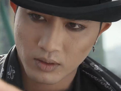 Mê Cung tập 4: Hóa trang dở tệ, dán mí thành... ba mí, thế mà gã sát nhân biến thái vẫn không bị nghi ngờ?-7