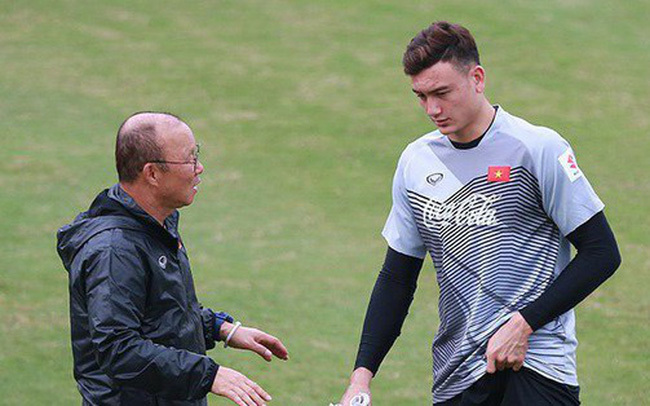 Thầy Park xem giò cầu thủ Việt kiều: Khó có Đặng Văn Lâm đệ nhị-1