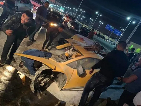 Xót xa siêu xe Lamborghini Huracan độ Mansory của đại gia Nha Trang nằm phủ bụi kín đặc-4