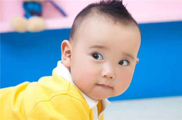 Trẻ con có 3 biểu hiện đặc biệt này là dấu hiệu của sự thông minh vượt trội, bố mẹ cần khuyến khích để phát triển trí não cho trẻ-1