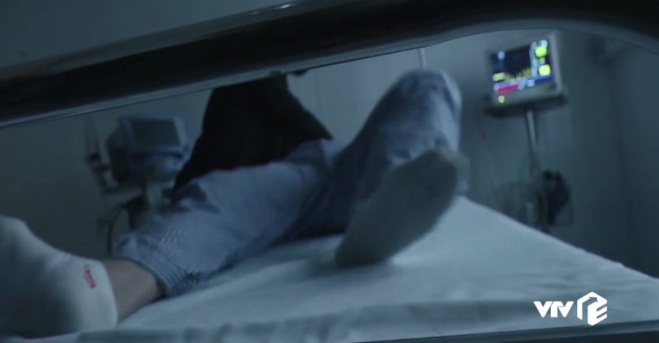 Mê Cung tập 4: Hóa trang dở tệ, dán mí thành... ba mí, thế mà gã sát nhân biến thái vẫn không bị nghi ngờ?-2