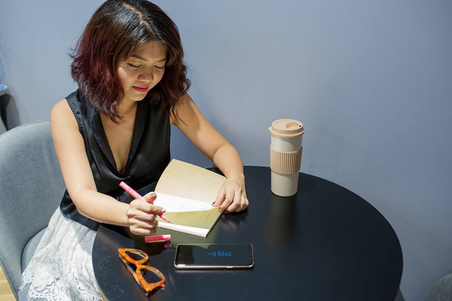 Nữ giám đốc nổi tiếng MXH chia sẻ 7 bí quyết giúp hội chị em công sở lấy lại tinh thần làm việc sau kỳ nghỉ lễ-2