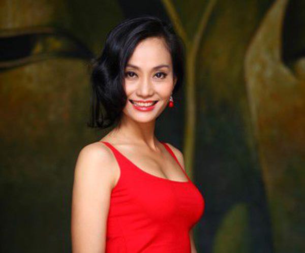 Tình cũ và đồng nghiệp nữ nói gì về con người thật của MC Quyền Linh?-4