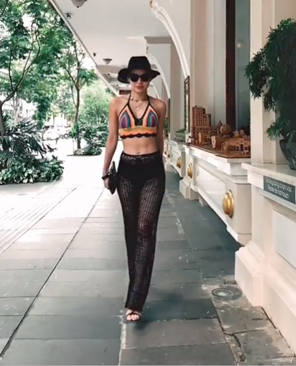 Phương Trinh Jolie gây choáng khi mặc bikini xuống phố vì thời tiết quá nóng-3