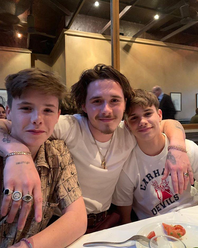 David Beckham đón sinh nhật ngọt ngào bên vợ và bốn con-3