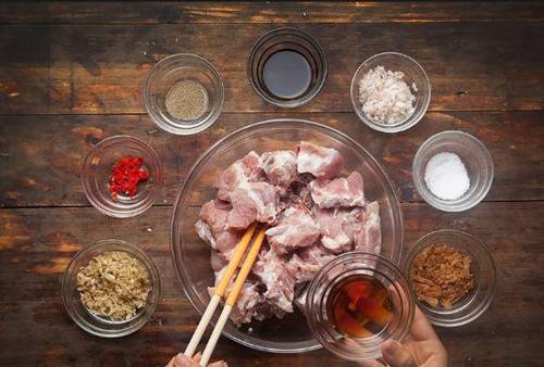 Tuyệt chiêu làm sườn kho tiêu chuẩn vị, ăn một lần là mê-2