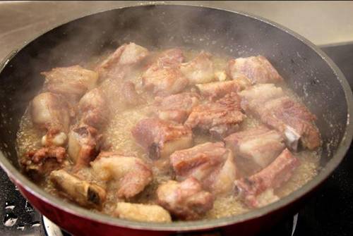 Tuyệt chiêu làm sườn kho tiêu chuẩn vị, ăn một lần là mê-3