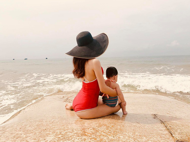 Thân hình nóng bỏng của Trà Ngọc Hằng sau 9 tháng sinh con-2