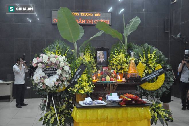 Hàng nghìn người oà khóc trong đám tang đông chưa từng có tiễn đưa cô giáo bị xe Mercedes đâm tử vong ở hầm Kim Liên-3