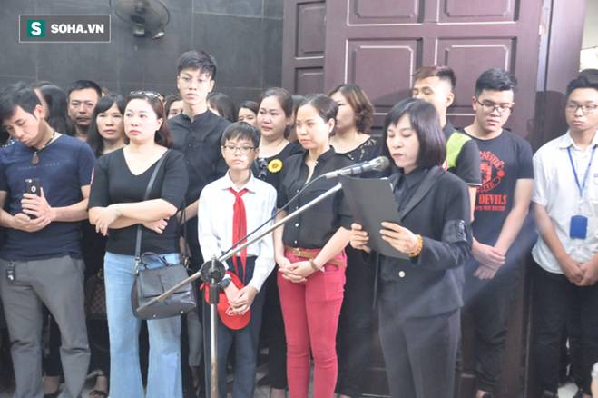 Hàng nghìn người oà khóc trong đám tang đông chưa từng có tiễn đưa cô giáo bị xe Mercedes đâm tử vong ở hầm Kim Liên-23