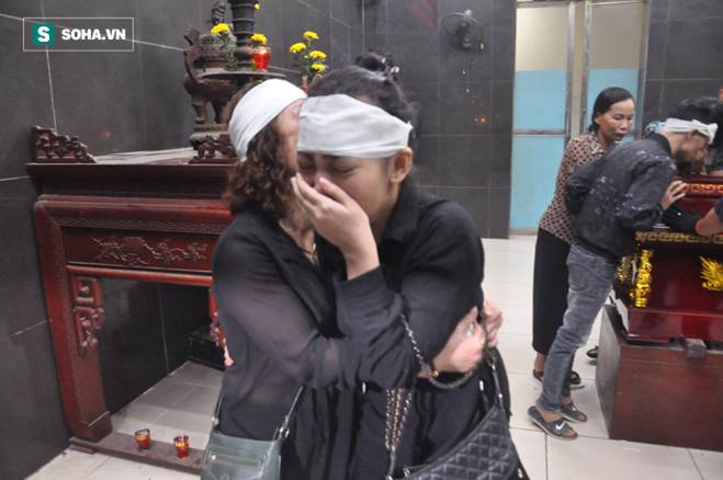 Hàng nghìn người oà khóc trong đám tang đông chưa từng có tiễn đưa cô giáo bị xe Mercedes đâm tử vong ở hầm Kim Liên-28