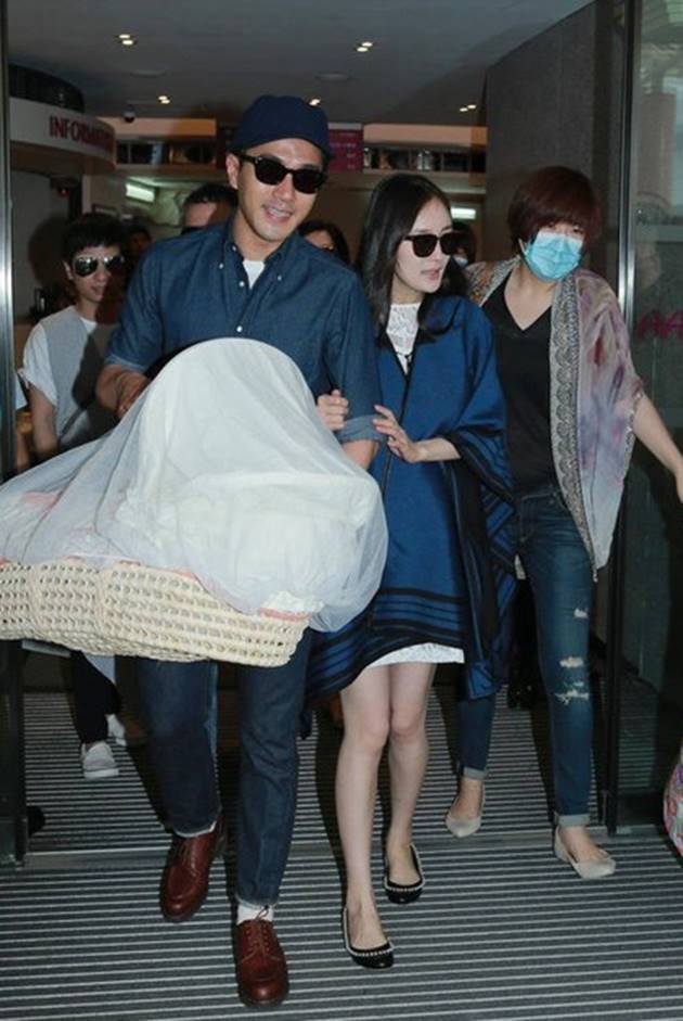 Lưu Thi Thi ở phòng VIP đắt đỏ để sinh con nhưng nhìn sang Trương Bá Chi, Triệu Vy khi sinh con thì ai cũng choáng váng-3