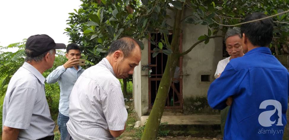 Vụ con trai bị bố ruột nhốt như vật nuôi trong chuồng đầy ruồi muỗi: Chúng tôi đã nhiều lần góp ý nhưng ông ấy không nghe-2