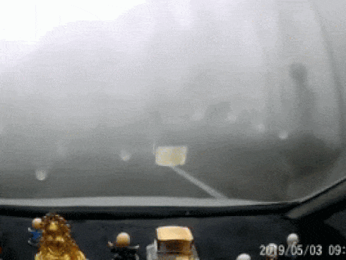 Thanh niên đâm bạn gái nhiều nhát rồi khoá cửa, nằm cạnh nạn nhân suốt 30 phút trong phòng trọ-3