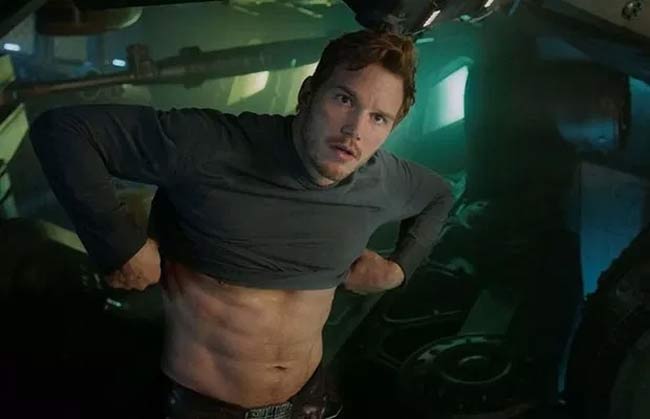 3 body hoàn mỹ nhất Avengers: Thần Sấm Thor từ gầy như quỷ đói lột xác cường tráng-16