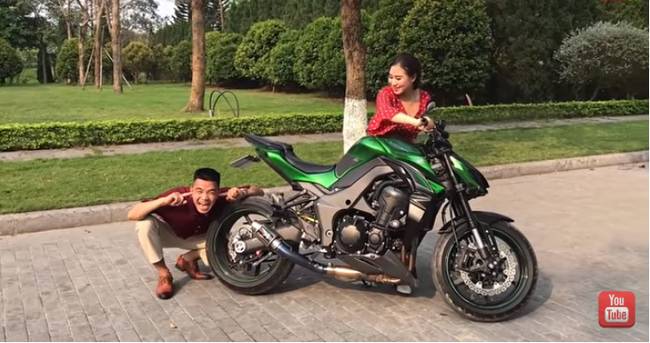 Youtuber Phương Hữu Dưỡng bất ngờ theo vợ bỏ cuộc chơi, Lexus đón dâu, mời cả Chu Bin đến dự, nhưng danh tính cô dâu mới là điều bất ngờ-9