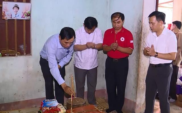 Vụ xông vào trường đâm chém 6 cô trò thương vong: Kẻ sát nhân sống khép kín-2