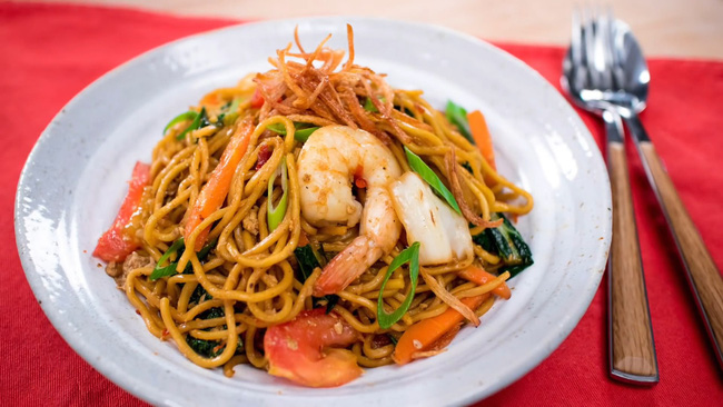 Cứ làm mì xào theo cách này thì bữa tối dù chỉ 1 món cả nhà không ai phàn nàn, lại còn vui vẻ vì được ăn ngon-5