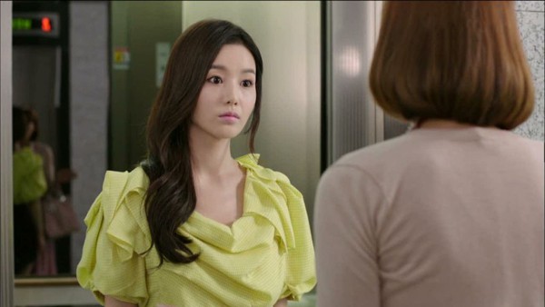 Cứng” như cô vợ bị nhân tình của chồng thẳng thừng chê xấu: Chỉ cần nhẹ nhàng đáp trả đã khiến cô bồ cúi mặt đi thẳng-1