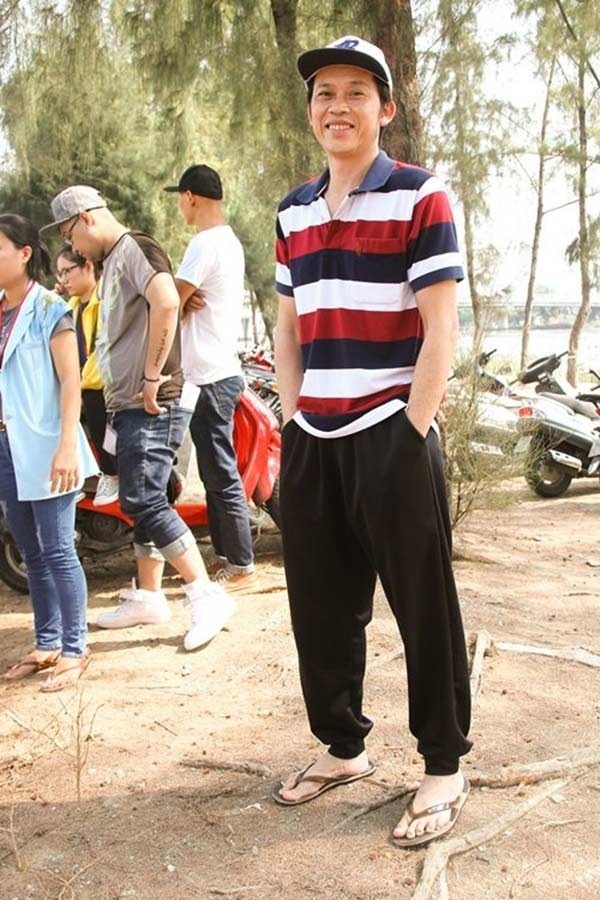 Lối sống đối nghịch của anh em ruột Hoài Linh - Dương Triệu Vũ: Người giản dị như nông dân, kẻ sang chảnh hiếm ai bằng-11