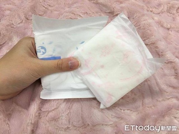 Một ngày thay tới 10 miếng BVS, nhìn phim chụp X-quang tử cung bác sĩ phải giật mình-1