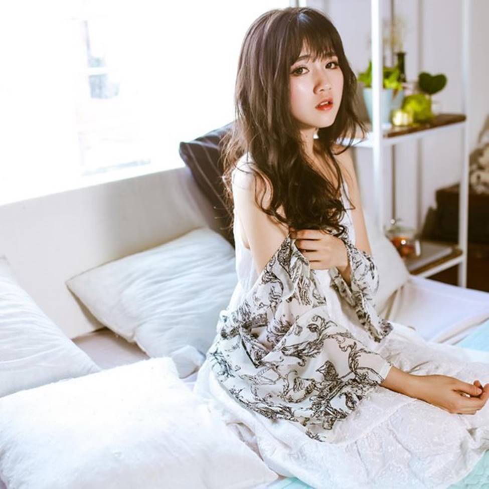 Người yêu Đan Trường mặt xinh như thiên thần, thân hình bốc lửa-10