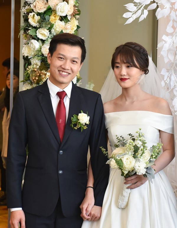 Tiết lộ danh tính nửa kia và chuyện hôn nhân của Nhà báo Lại Văn Sâm, Long Vũ cùng loạt BTV nam nổi tiếng phía Bắc-12