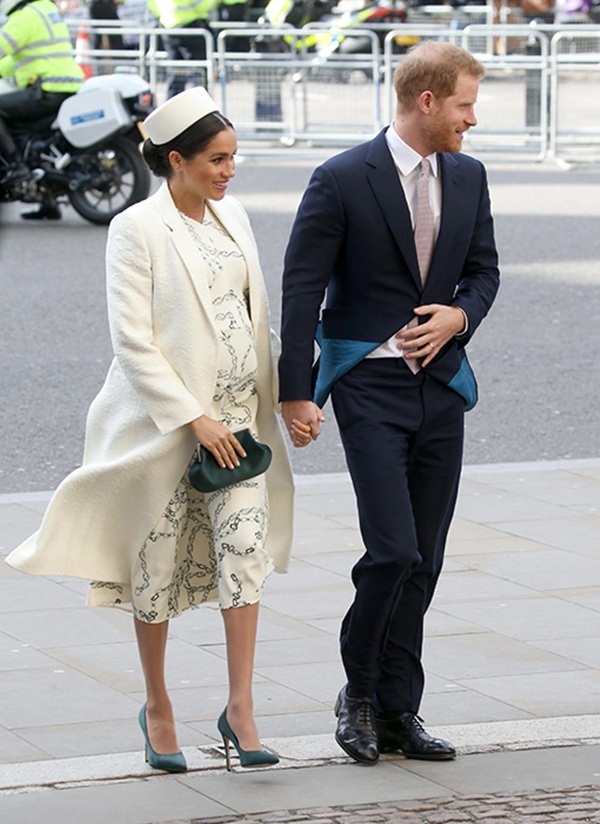 Công nương Meghan từng bị Nữ hoàng dằn mặt” khi lớn tiếng mắng nhân viên-3