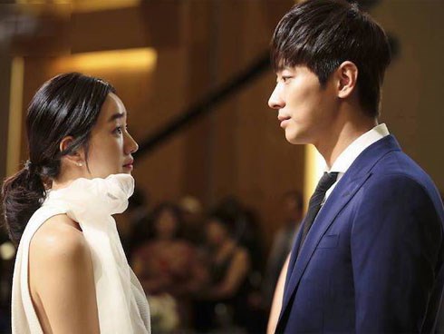 Chỉ vì một chiếc quần lót rơi dưới gầm giường mà cuộc hôn nhân 5 năm tan nát