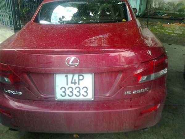 Choáng ngợp dàn siêu xe biển đẹp Quảng Ninh-11