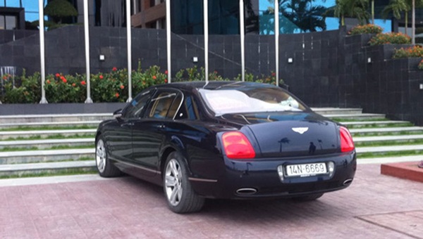 Choáng ngợp dàn siêu xe biển đẹp Quảng Ninh-16