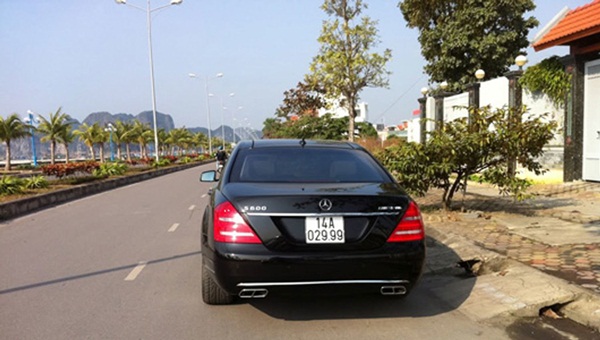 Choáng ngợp dàn siêu xe biển đẹp Quảng Ninh-18