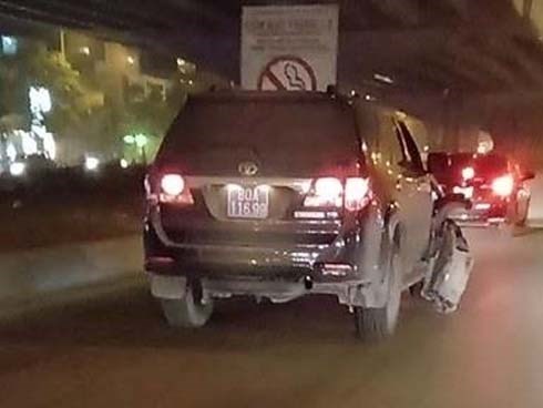 Toyota Fortuner biển xanh gây tai nạn không có dữ liệu đăng kiểm