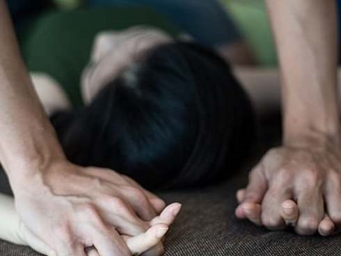 Tiền Giang: Nam thanh niên hiếp dâm bé gái 13 tuổi có con rồi làm đám cưới, 4 năm sau bị 
