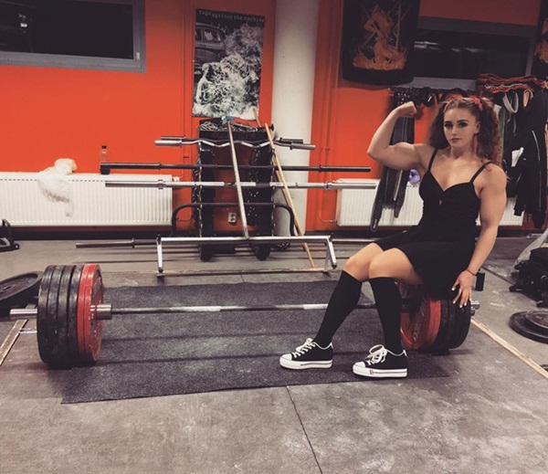 Nữ VĐV người Nga khiến phái mạnh ghen tỵ-4