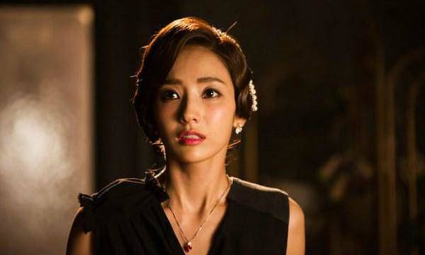 Chết trân nhìn người đàn bà mẹ chồng dẫn về giới thiệu-1