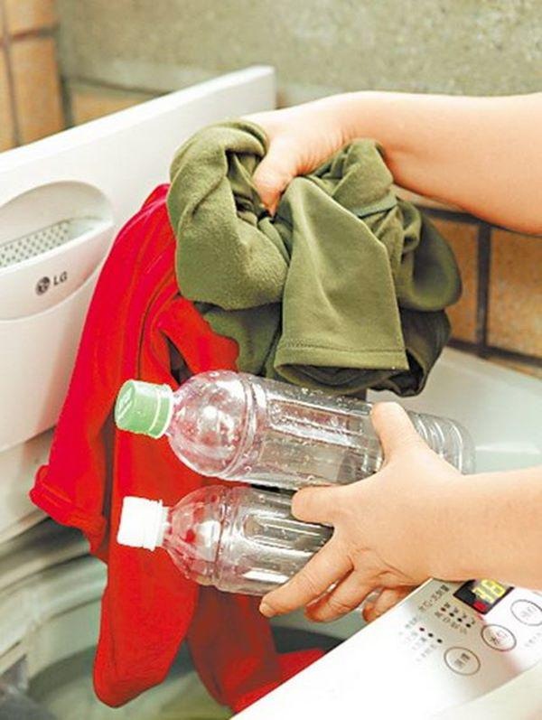 Nhân viên khách sạn tiết lộ 7 mẹo giúp quần áo giặt máy luôn sạch, thơm khó cưỡng-3