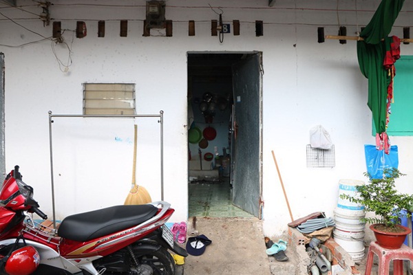 Bình Dương: Tá hỏa phát hiện hai vợ chồng nằm gục cạnh vũng máu, vợ chết, chồng nguy kịch-1