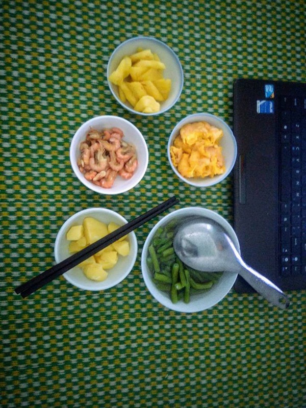 Còn gì đau đớn hơn trải nghiệm thức ăn đã xong xuôi nhưng phát hiện nấu cơm chưa ấn nút-1