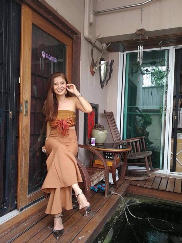 Chị đại U60 khoe thân hình nóng bỏng với bikini làm dân mạng chao đảo hôm nay hóa ra là gương mặt thân quen-9