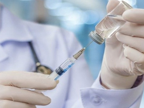 Cấp cứu người đàn ông bị kéo đâm thủng tim máu phun thành vòi, 3 lần tim ngừng đập lúc 0 giờ-2