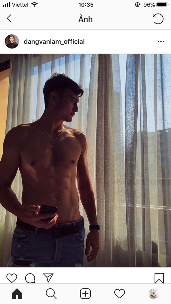 Vừa về Sài Gòn, Lâm Tây và Yến Xuân đã check-in ở chung khách sạn, cùng khoe body đốt mắt-6