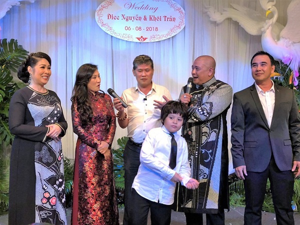 Tình bạn hoạn nạn có nhau” của Vbiz: Người sẵn sàng cắm sổ đỏ vay tiền cho bạn làm phim, người hết lòng chăm sóc lúc bệnh tật!-8