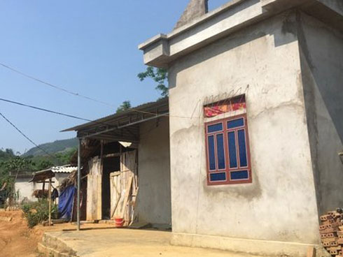 Nữ sinh lớp 8 bị thầy giáo hãm hiếp ở Lào Cai: Kết quả ADN thai nhi là của thầy Toán - Tin-3