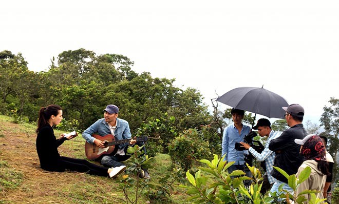 Vì sao hot girl mì gõ Phi Huyền Trang mất vai nữ chính trong phim hình sự đang chiếu giờ vàng?-3